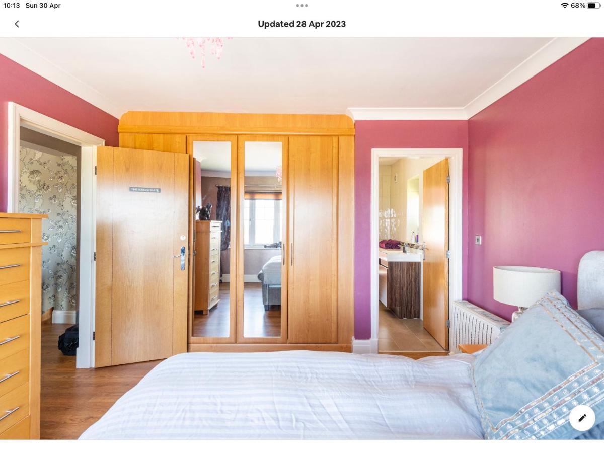 The Kings Suite Oak Drive, Colwyn Bay Ll29 7Yp First Floor Zewnętrze zdjęcie